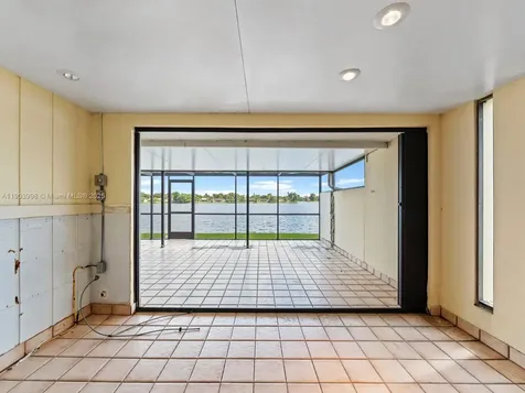 19233 NW 64th Court Hialeah FL 33015