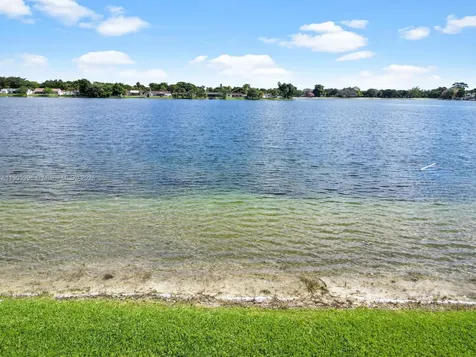 19233 NW 64th Court Hialeah FL 33015