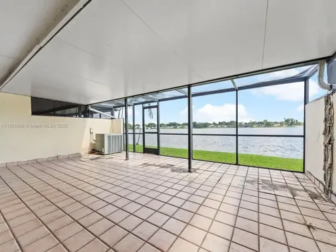19233 NW 64th Court Hialeah FL 33015