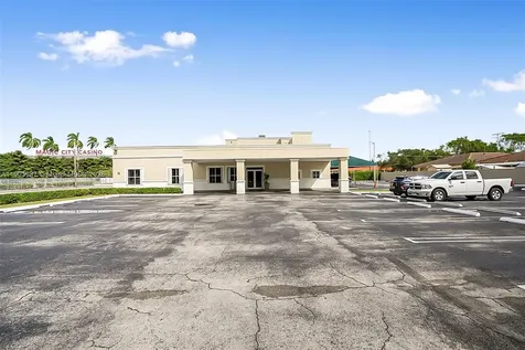 291 NW 37th Avenue Miami FL 33125