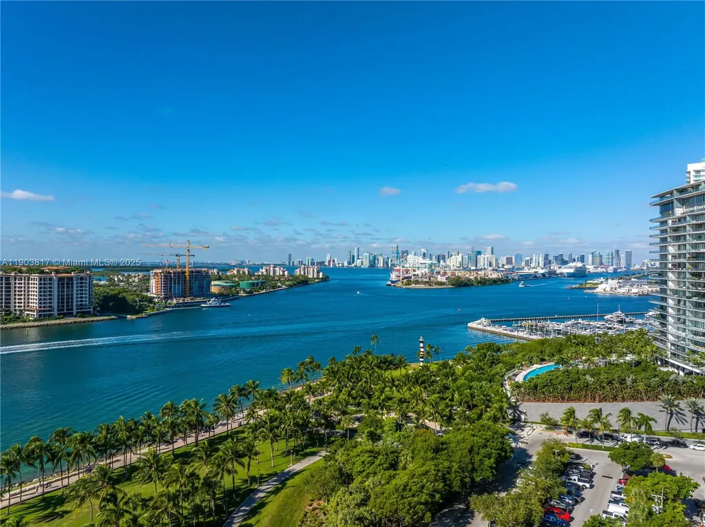 400 S Pointe Drive Miami Beach FL 33139