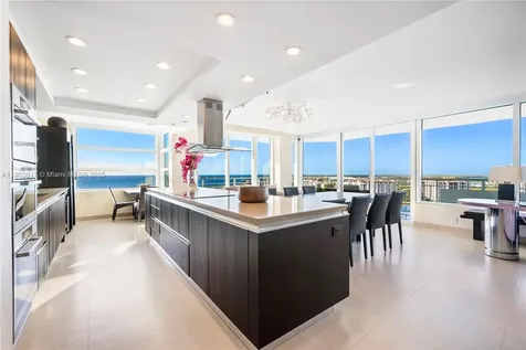 400 S Pointe Drive Miami Beach FL 33139