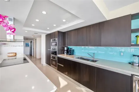 400 S Pointe Drive Miami Beach FL 33139