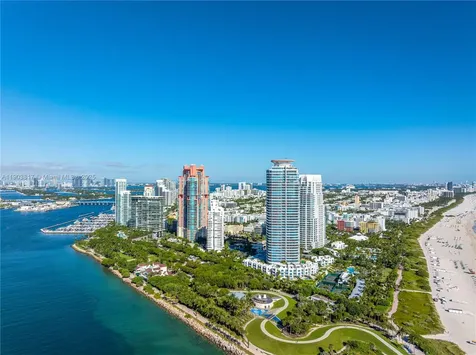 400 S Pointe Drive Miami Beach FL 33139