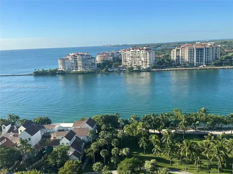 400 S Pointe Drive Miami Beach FL 33139