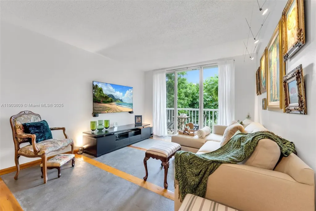 3661 SW 9th Terrace Miami FL 33135