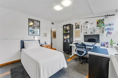 3661 SW 9th Terrace Miami FL 33135