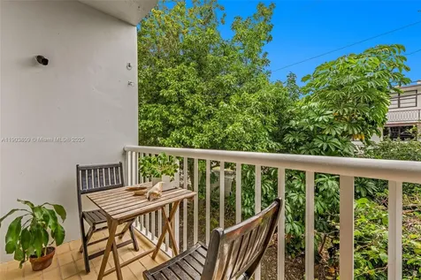3661 SW 9th Terrace Miami FL 33135