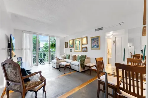 3661 SW 9th Terrace Miami FL 33135
