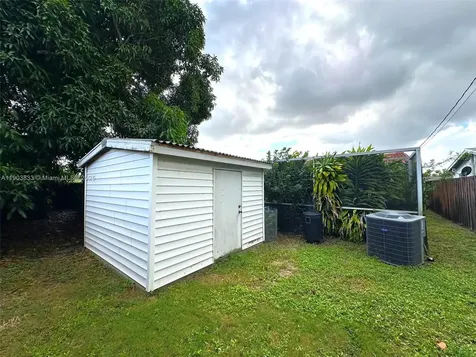 2431 Sabal Palm Drive Miramar FL 33023