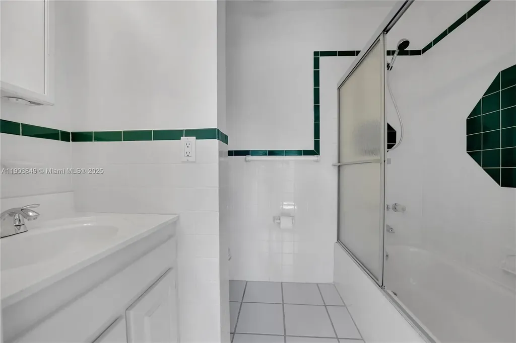 1897 NE 15th Avenue Fort Lauderdale FL 33305