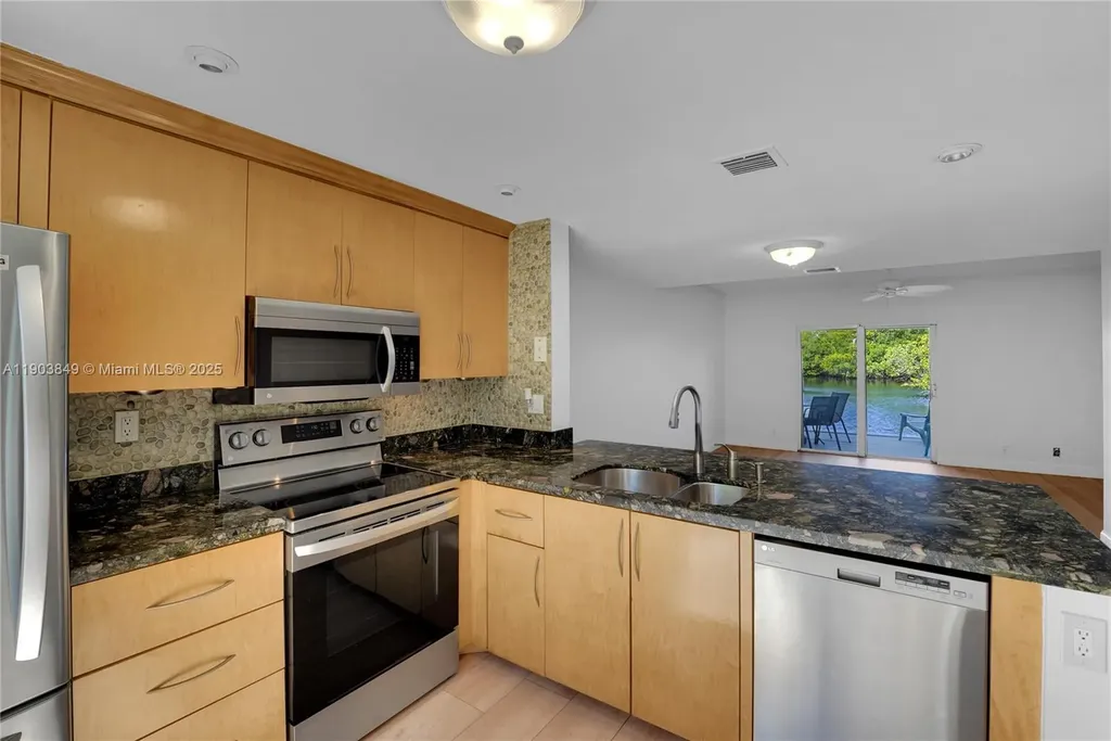 1897 NE 15th Avenue Fort Lauderdale FL 33305