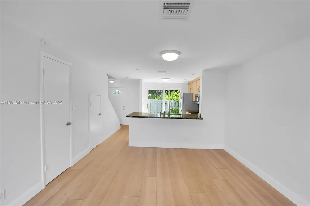 1897 NE 15th Avenue Fort Lauderdale FL 33305