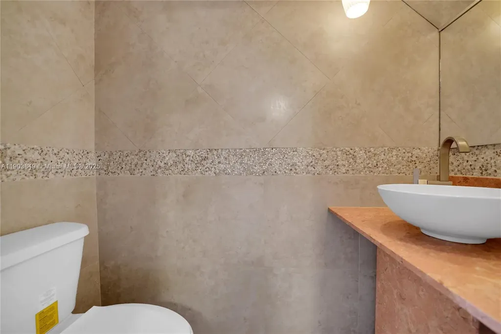 1897 NE 15th Avenue Fort Lauderdale FL 33305