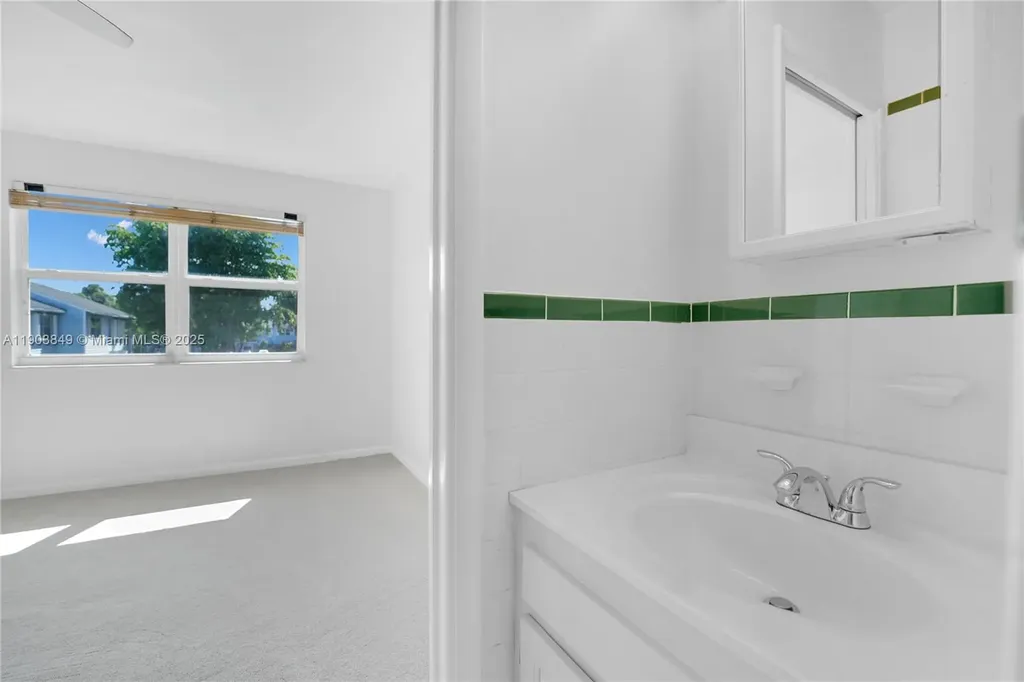 1897 NE 15th Avenue Fort Lauderdale FL 33305