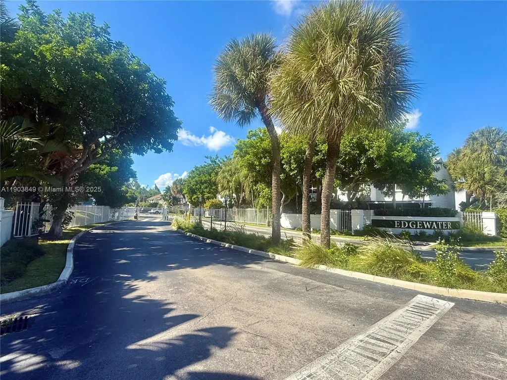 1897 NE 15th Avenue Fort Lauderdale FL 33305