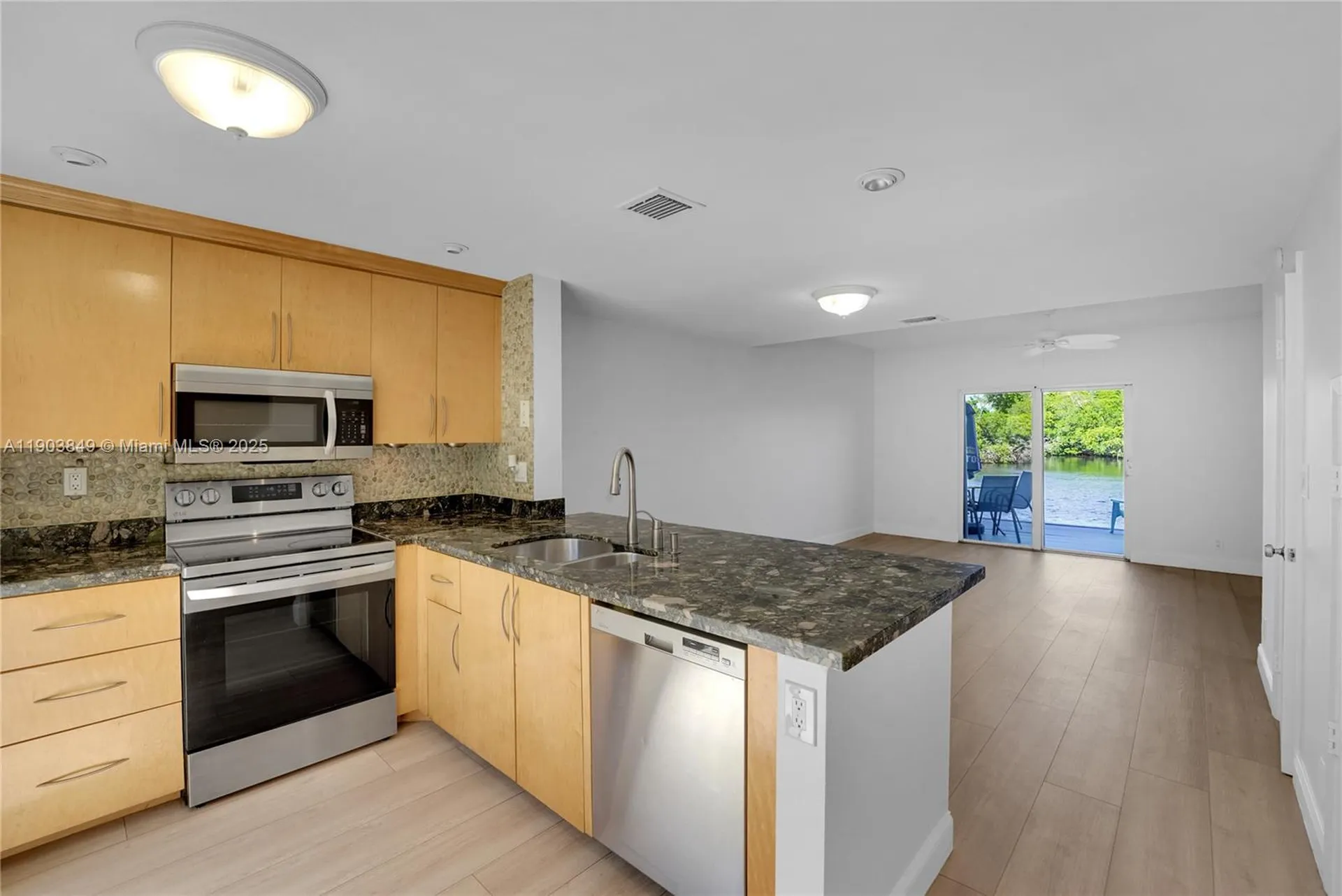 1897 NE 15th Avenue Fort Lauderdale FL 33305