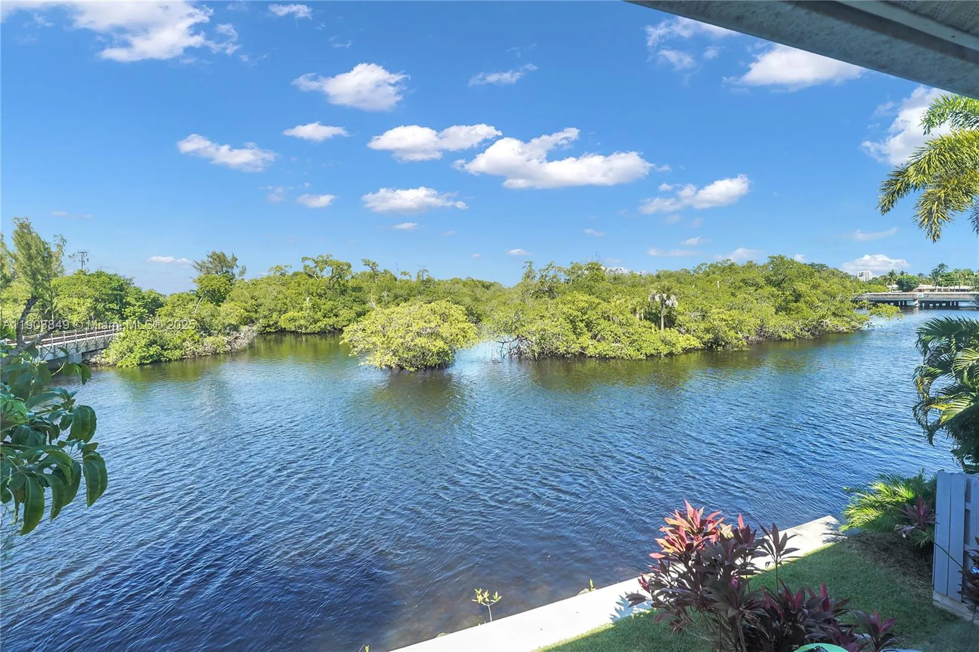 1897 NE 15th Avenue Fort Lauderdale FL 33305