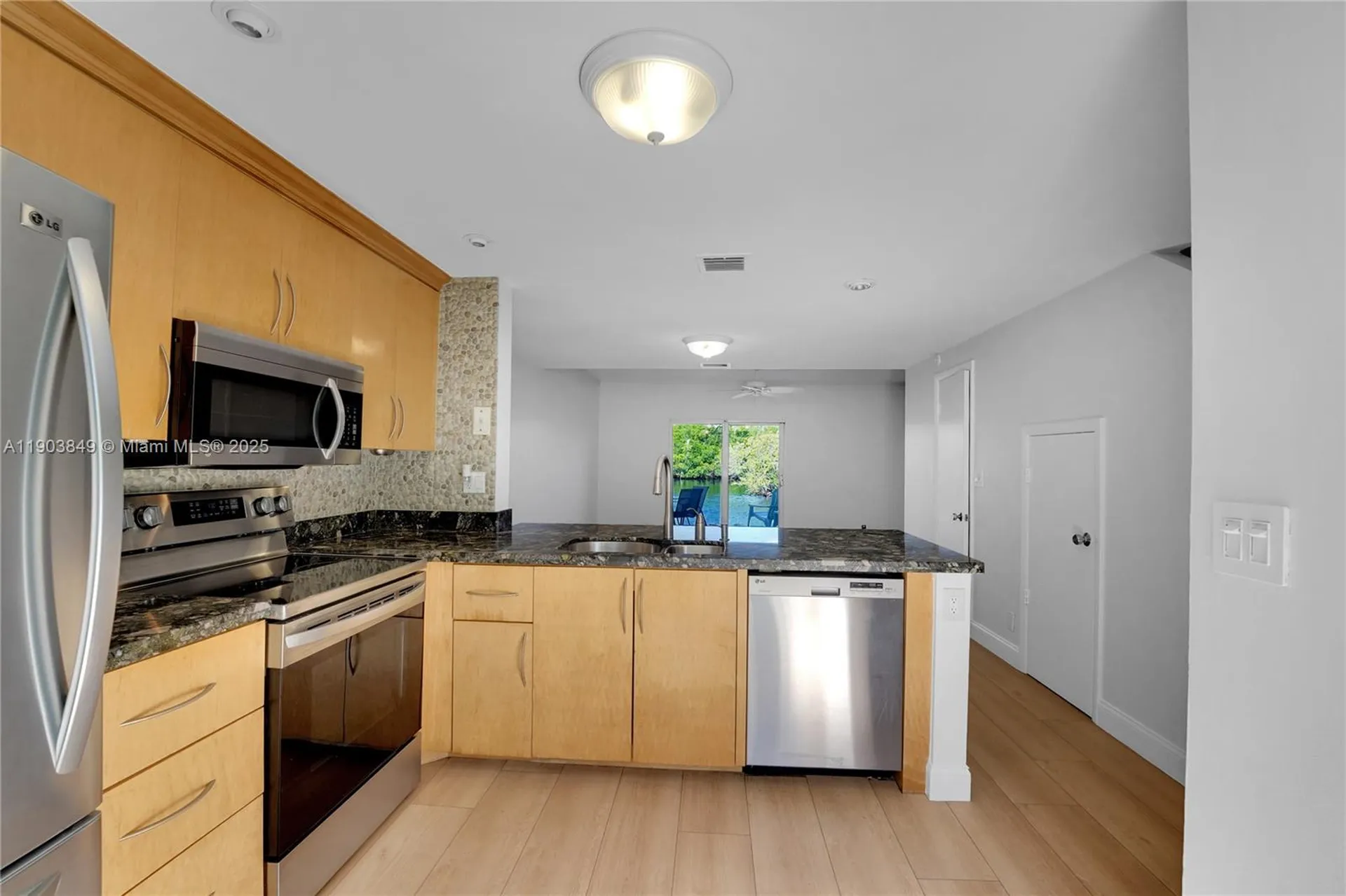 1897 NE 15th Avenue Fort Lauderdale FL 33305