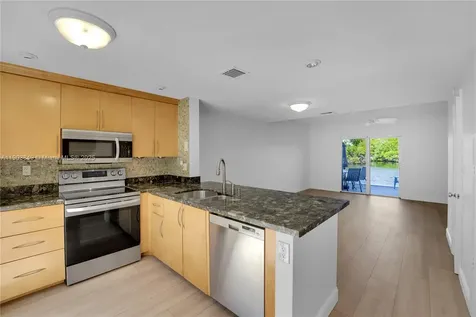 1897 NE 15th Avenue Fort Lauderdale FL 33305