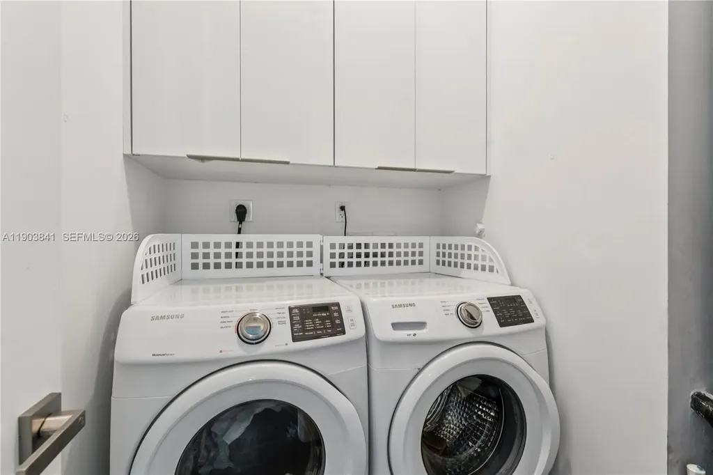 909 NE 16th Terrace Fort Lauderdale FL 33304