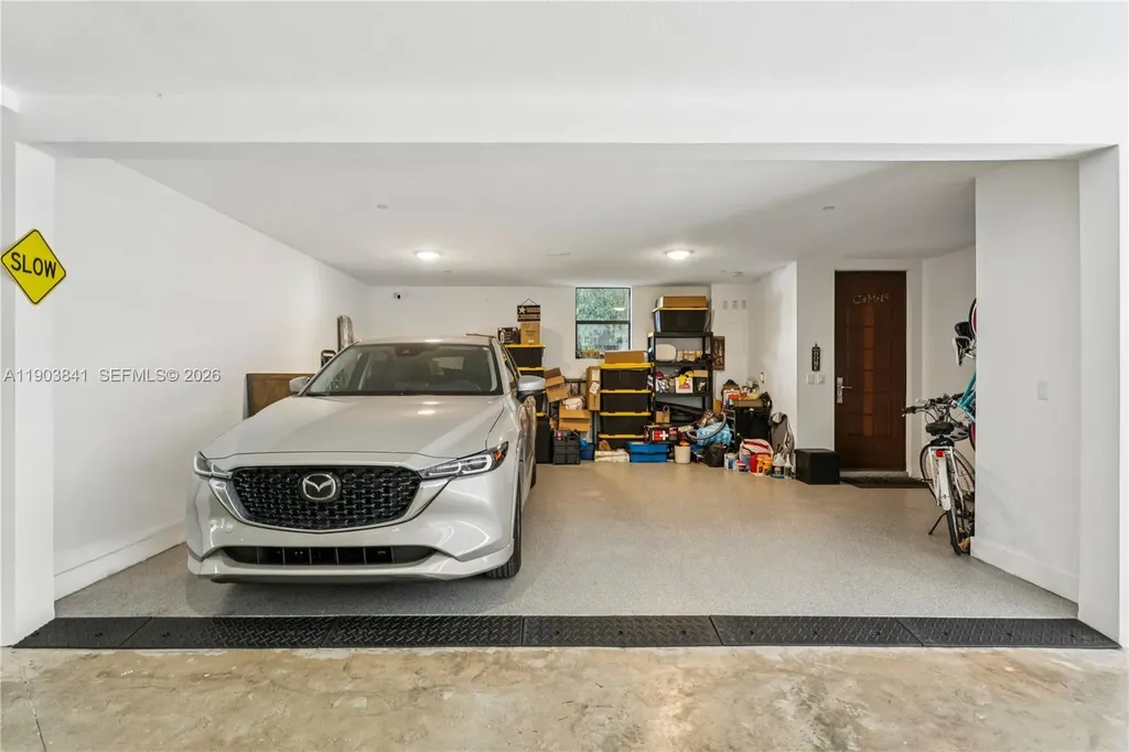 909 NE 16th Terrace Fort Lauderdale FL 33304