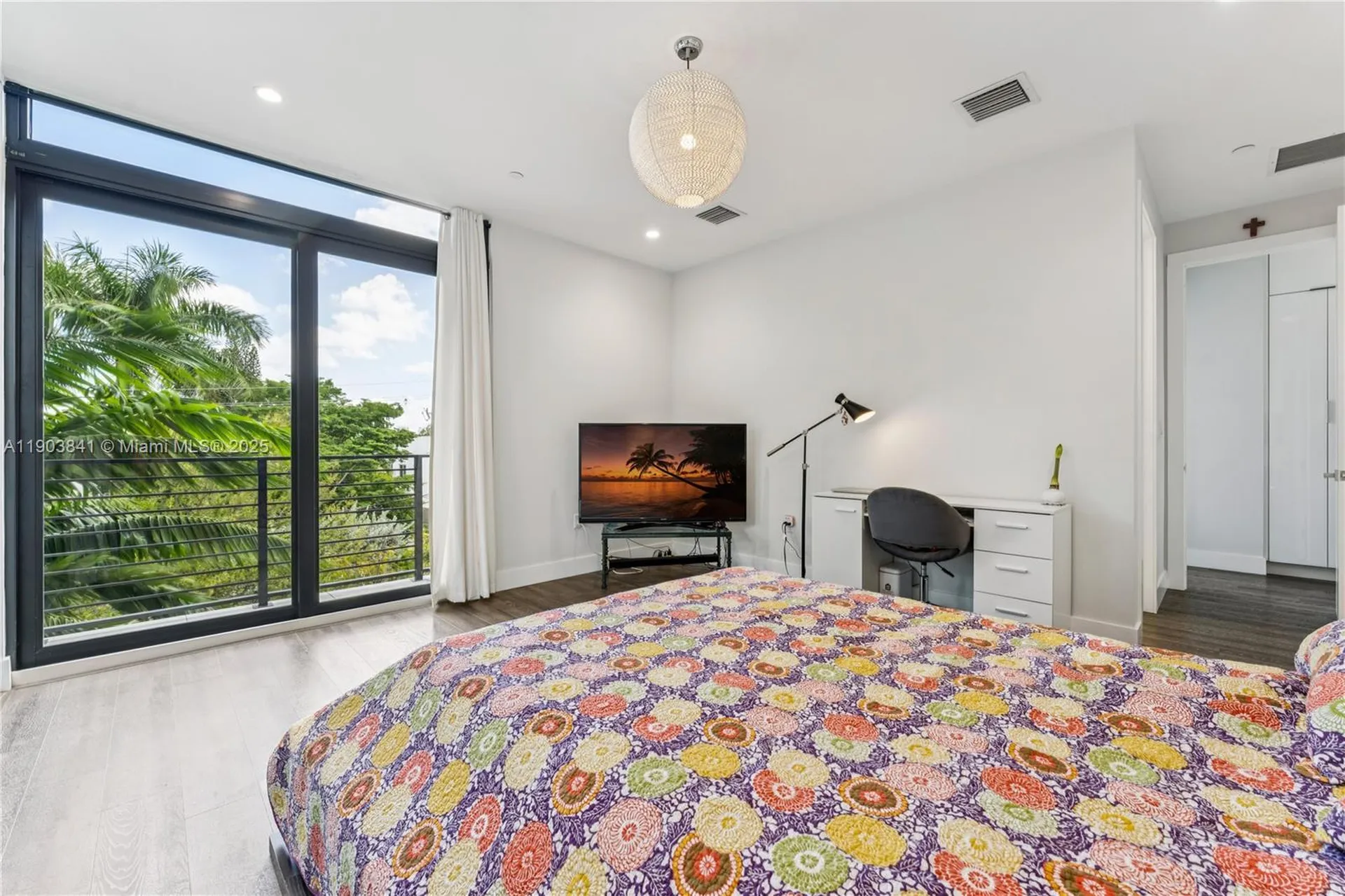 909 NE 16th Terrace Fort Lauderdale FL 33304