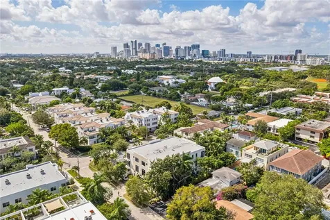 909 NE 16th Terrace Fort Lauderdale FL 33304