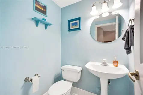 1046 Satinleaf Street Hollywood FL 33019