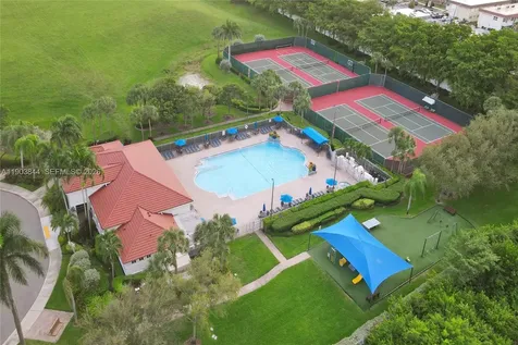 1046 Satinleaf Street Hollywood FL 33019