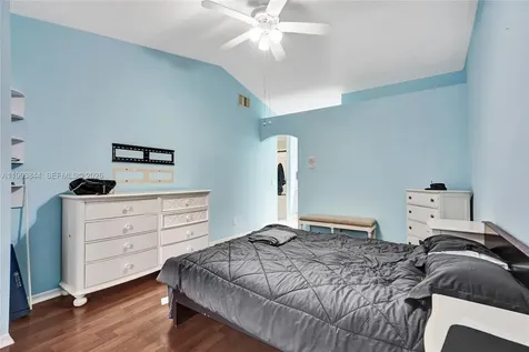 1046 Satinleaf Street Hollywood FL 33019