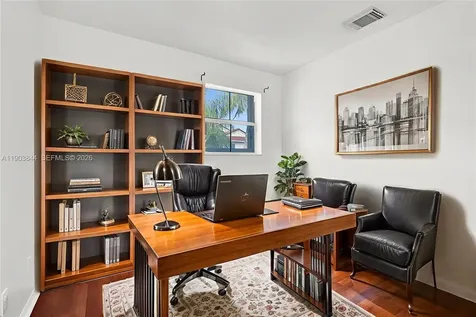 1046 Satinleaf Street Hollywood FL 33019
