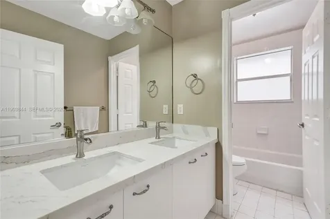 1046 Satinleaf Street Hollywood FL 33019