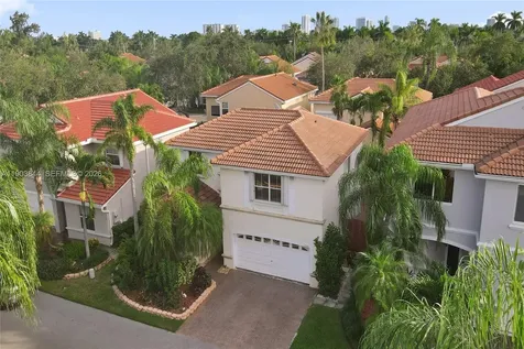 1046 Satinleaf Street Hollywood FL 33019