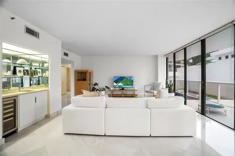 20281 E Country Club Drive Aventura FL 33180