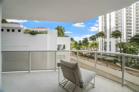20281 E Country Club Drive Aventura FL 33180