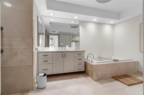 20281 E Country Club Drive Aventura FL 33180