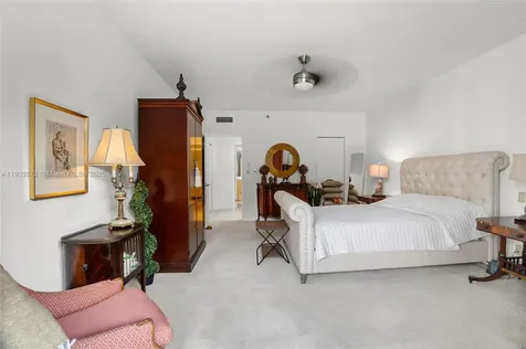 20281 E Country Club Drive Aventura FL 33180