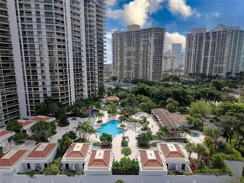 20281 E Country Club Drive Aventura FL 33180