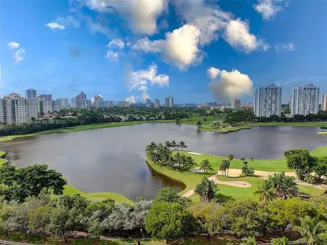 20281 E Country Club Drive Aventura FL 33180