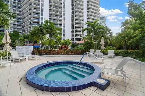 20281 E Country Club Drive Aventura FL 33180