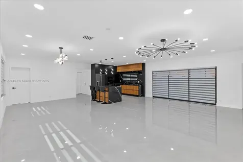 19511 NE 18th Place Miami FL 33179