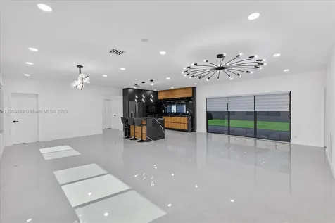 19511 NE 18th Place Miami FL 33179