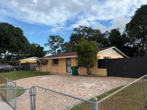3834 NW 209th Street Miami Gardens FL 33055