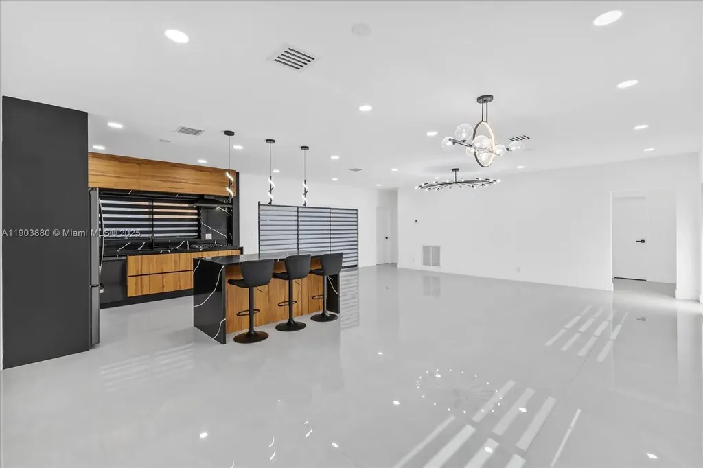 19511 NE 18th Place Miami FL 33179