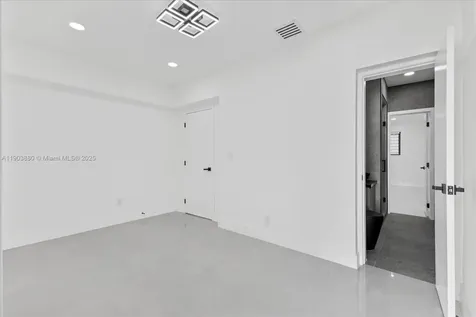 19511 NE 18th Place Miami FL 33179
