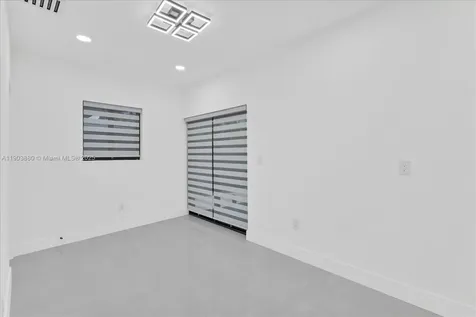 19511 NE 18th Place Miami FL 33179