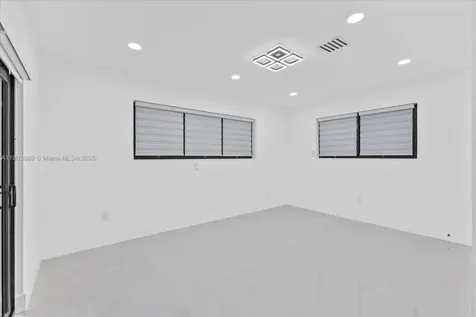 19511 NE 18th Place Miami FL 33179