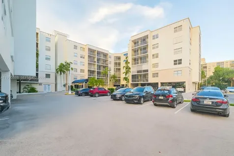 2821 N Miami Beach Boulevard North Miami Beach FL 33160