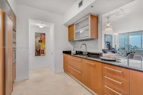 400 Alton Road Miami Beach FL 33139